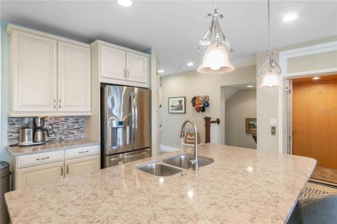Townhouse in Placida, Florida 3 bedrooms, 209.49 sq.m. № 1914683 - photo 20