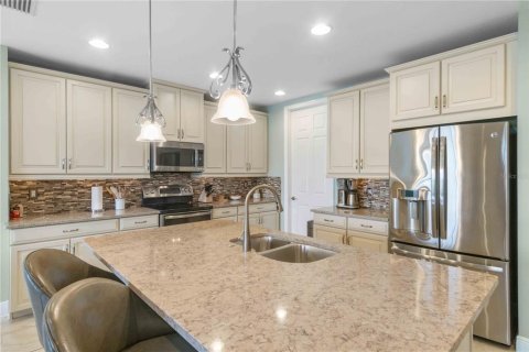 Townhouse in Placida, Florida 3 bedrooms, 209.49 sq.m. № 1914683 - photo 14