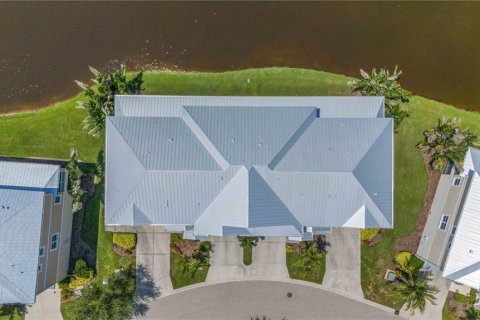 Townhouse in Placida, Florida 3 bedrooms, 209.49 sq.m. № 1914683 - photo 8