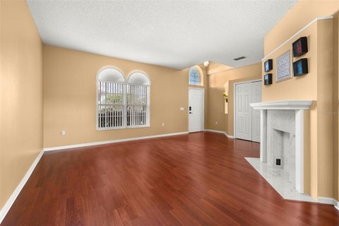 Villa ou maison à vendre à Kissimmee, Floride: 3 chambres, 174.28 m2 № 2396727 - photo 4