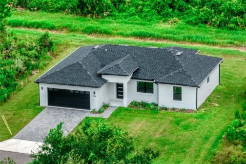 House in Sebring, Florida 3 bedrooms, 134.71 sq.m. № 2430748