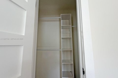 Купить виллу или дом в Майами, Флорида 4 спальни, 114.73м2, № 2050754 - фото 12