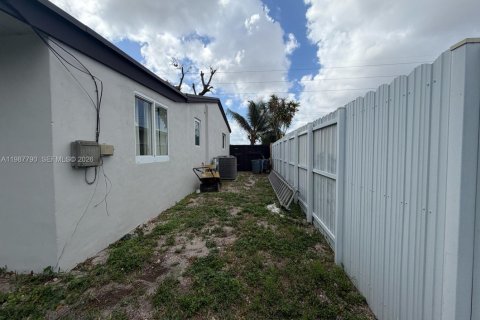 Купить виллу или дом в Майами, Флорида 4 спальни, 114.73м2, № 2050754 - фото 25