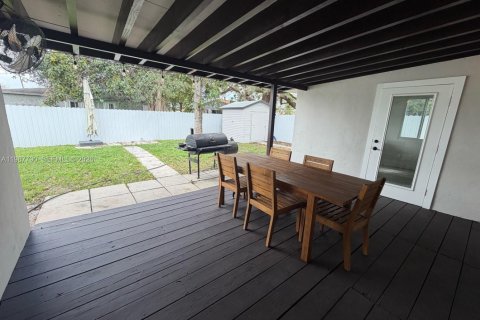 Купить виллу или дом в Майами, Флорида 4 спальни, 114.73м2, № 2050754 - фото 19