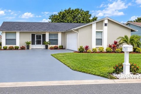 Villa ou maison à Poinciana, Floride 3 chambres, 116.31 m2 № 2403630