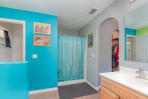 Casa en venta en Fruitland Park, Florida, 4 dormitorios, 197.79 m2 № 1853507 - foto 18