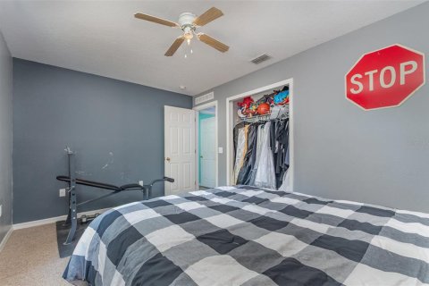 Casa en venta en Fruitland Park, Florida, 4 dormitorios, 197.79 m2 № 1853507 - foto 20