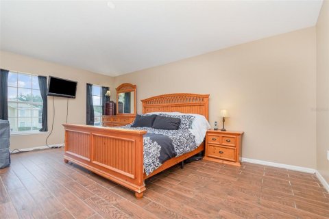 Casa en venta en Fruitland Park, Florida, 4 dormitorios, 197.79 m2 № 1853507 - foto 14