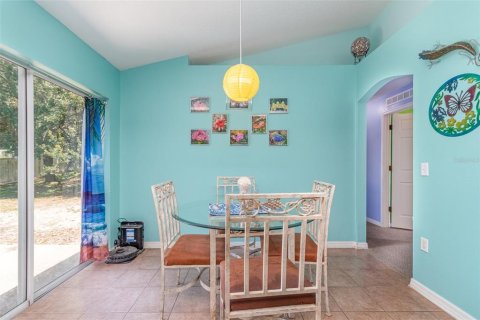 Casa en venta en Fruitland Park, Florida, 4 dormitorios, 197.79 m2 № 1853507 - foto 10