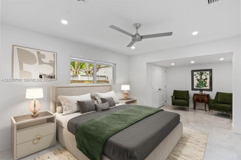 House in Miami, Florida 5 bedrooms, 212.28 sq.m. № 2188882 - photo 17