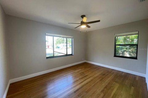 Casa en venta en Saint Petersburg, Florida, 3 dormitorios, 98.38 m2 № 1894908 - foto 12