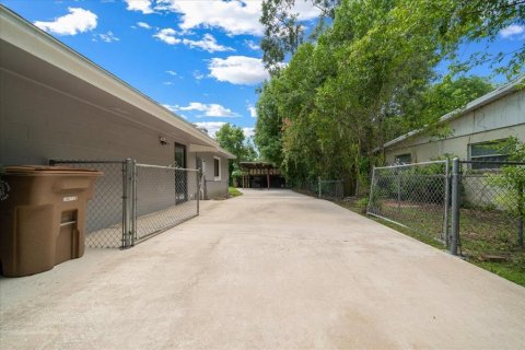 Casa en venta en Ocala, Florida, 3 dormitorios, 179.86 m2 № 1857751 - foto 3