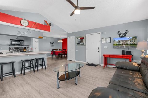 Condo in Kissimmee, Florida, 2 bedrooms  № 2384103 - photo 4