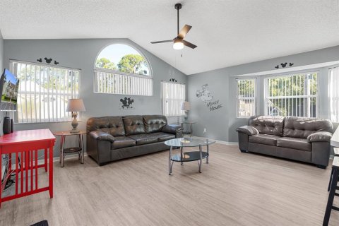 Condo in Kissimmee, Florida, 2 bedrooms  № 2384103 - photo 3