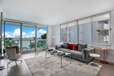 Condominio en venta en Miami Beach, Florida, 2 dormitorios, 111.2 m2 № 1987320 - foto 8