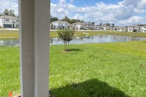 House in Clermont, Florida 3 bedrooms, 137.87 sq.m. № 1846952 - photo 4