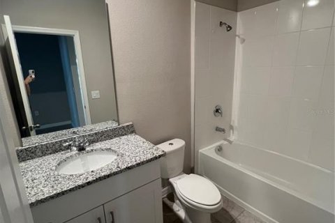 House in Clermont, Florida 3 bedrooms, 137.87 sq.m. № 1846952 - photo 5