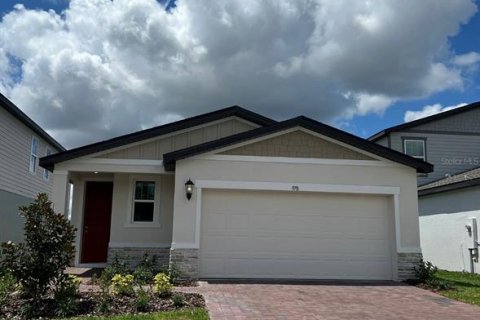House in Clermont, Florida 3 bedrooms, 137.87 sq.m. № 1846952 - photo 1