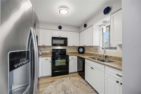 Casa en venta en Sarasota, Florida, 2 dormitorios, 147.9 m2 № 2097457 - foto 28