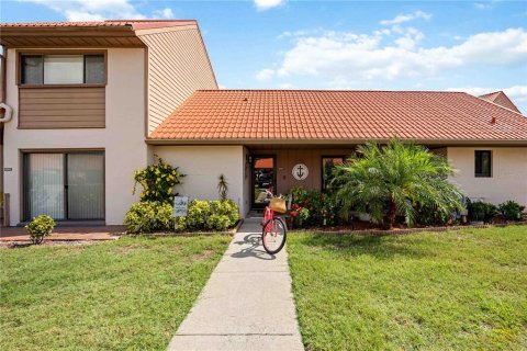 Casa en venta en Sarasota, Florida, 2 dormitorios, 147.9 m2 № 2097457 - foto 6