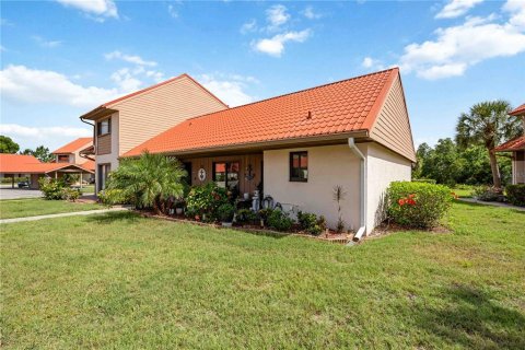 Casa en venta en Sarasota, Florida, 2 dormitorios, 147.9 m2 № 2097457 - foto 3