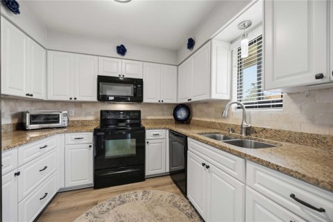 Casa en venta en Sarasota, Florida, 2 dormitorios, 147.9 m2 № 2097457 - foto 29