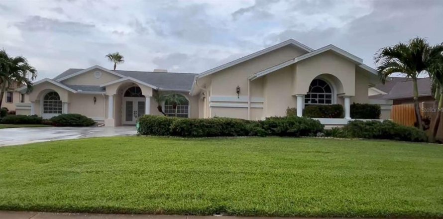 Casa en Palm Harbor, Florida 3 dormitorios, 199.93 m2 № 1774012