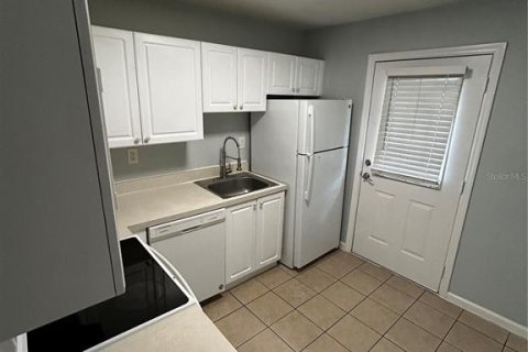 Copropriété à vendre à Tampa, Floride: 2 chambres, 83.52 m2 № 2218001 - photo 7