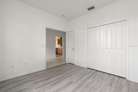 House in Wesley Chapel, Florida 4 bedrooms, 160.72 sq.m. № 1824157 - photo 26