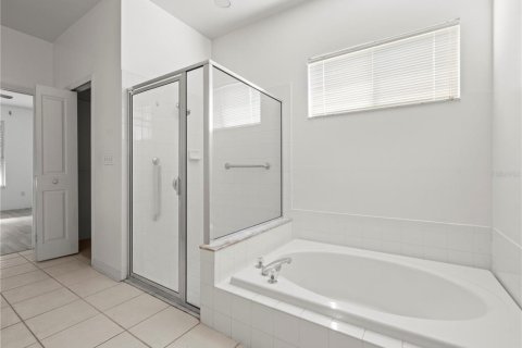 House in Wesley Chapel, Florida 4 bedrooms, 160.72 sq.m. № 1824157 - photo 23