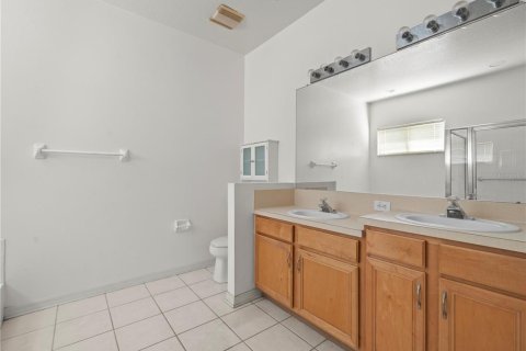 House in Wesley Chapel, Florida 4 bedrooms, 160.72 sq.m. № 1824157 - photo 22