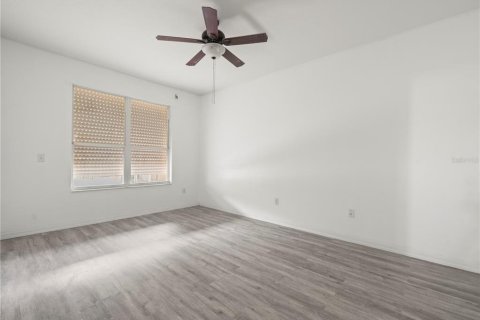 House in Wesley Chapel, Florida 4 bedrooms, 160.72 sq.m. № 1824157 - photo 16
