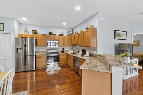 Condominio en venta en Plant City, Florida, 2 dormitorios, 125.98 m2 № 2099870 - foto 17