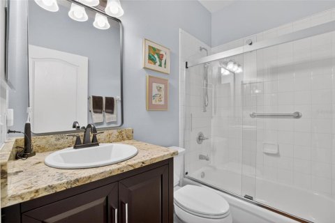 Condominio en venta en Plant City, Florida, 2 dormitorios, 125.98 m2 № 2099870 - foto 11