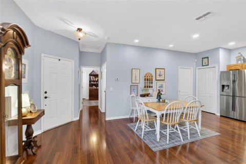 Condominio en venta en Plant City, Florida, 2 dormitorios, 125.98 m2 № 2099870 - foto 9