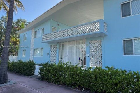 Снять в аренду кондоминиум в Майами-Бич, Флорида 1 спальня, 69.68м2, № 1830214 - фото 1