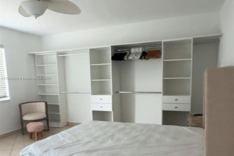 Снять в аренду кондоминиум в Майами-Бич, Флорида 1 спальня, 69.68м2, № 1830214 - фото 13