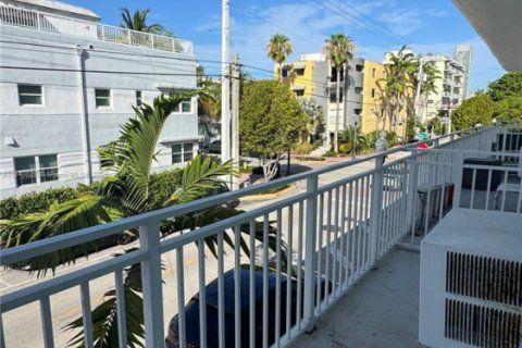 Снять в аренду кондоминиум в Майами-Бич, Флорида 1 спальня, 69.68м2, № 1830214 - фото 4