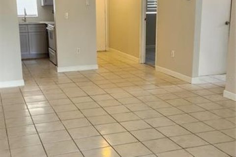 Apartamento en alquiler en Port Richey, Florida, 2 dormitorios, 78.97 m2 № 1876820 - foto 6