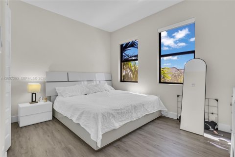 Copropriété à vendre à Doral, Floride: 3 chambres, 114.83 m2 № 2415887 - photo 18