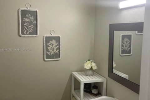 Touwnhouse à vendre à Pembroke Pines, Floride: 3 chambres, 136.75 m2 № 2003933 - photo 7