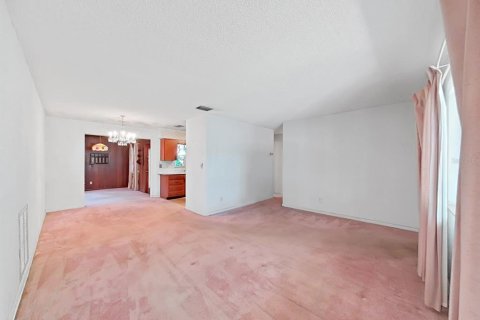 Casa en venta en Tampa, Florida, 3 dormitorios, 126.35 m2 № 1131813 - foto 19