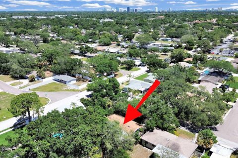 Casa en venta en Tampa, Florida, 3 dormitorios, 126.35 m2 № 1131813 - foto 5