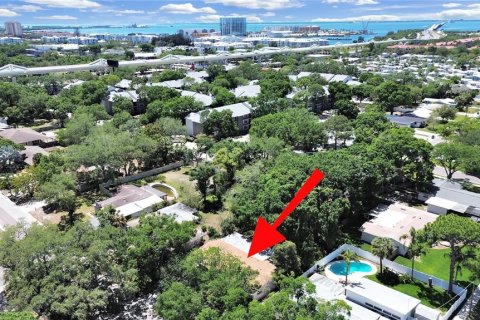 Casa en venta en Tampa, Florida, 3 dormitorios, 126.35 m2 № 1131813 - foto 7