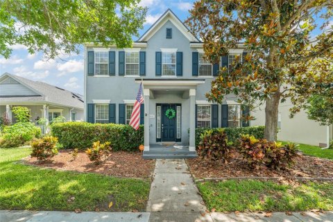House in Windermere, Florida 4 bedrooms, 214.23 sq.m. № 1743665 - photo 1
