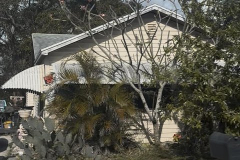 Villa ou maison à Palm Springs, Floride 3 chambres, 130.62 m2 № 2171934