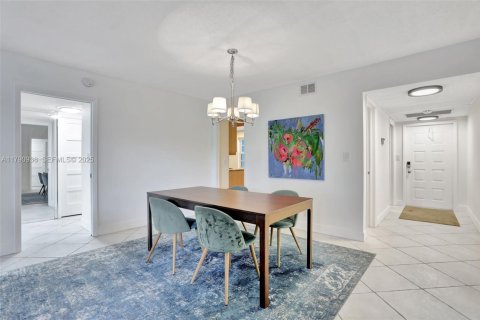 Copropriété à vendre à Pompano Beach, Floride: 3 chambres, 150.5 m2 № 2186009 - photo 11