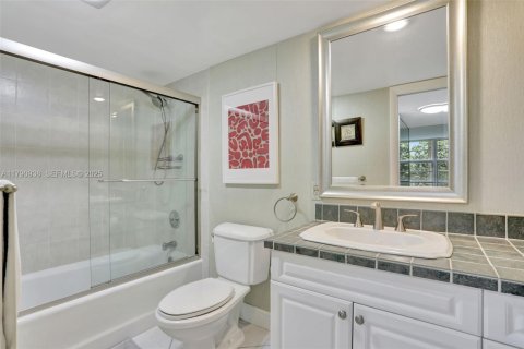 Copropriété à vendre à Pompano Beach, Floride: 3 chambres, 150.5 m2 № 2186009 - photo 28