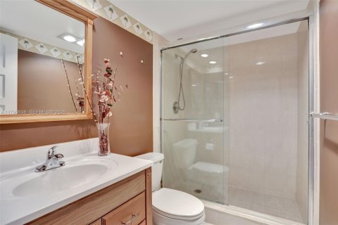 Copropriété à vendre à Pompano Beach, Floride: 3 chambres, 150.5 m2 № 2186009 - photo 20