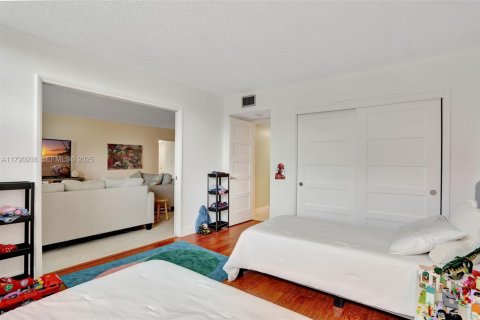 Copropriété à vendre à Pompano Beach, Floride: 3 chambres, 150.5 m2 № 2186009 - photo 19